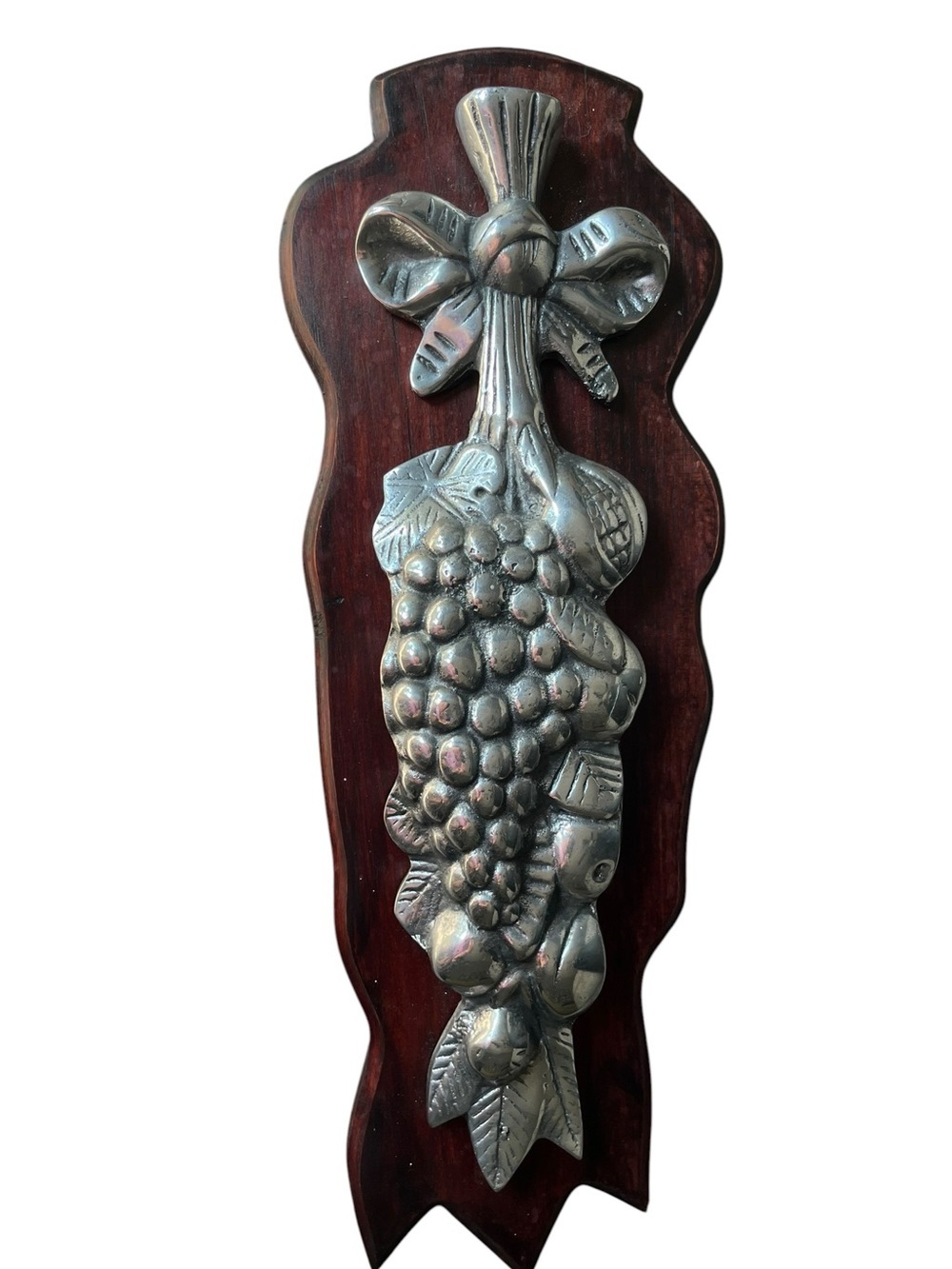 Silver and Wood Grape Wall Decor Plaque good for a kitcken decor $30 - Picture 5 of 6